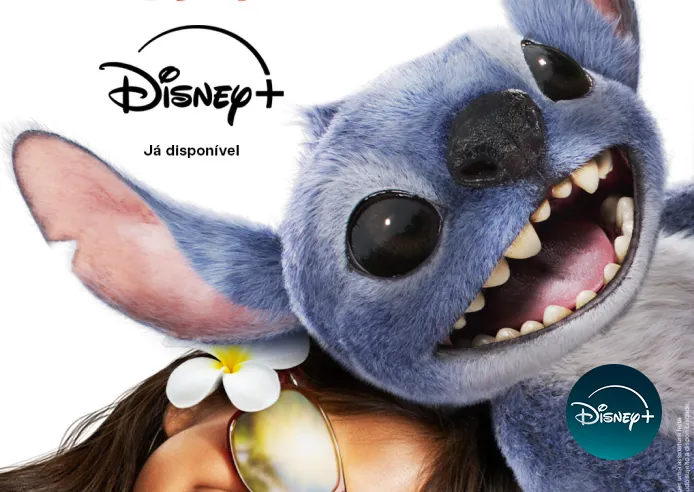 Imagem de perfil dividido de Demolidor, com tons escuros e vermelhos. Logo Disney+ no canto.